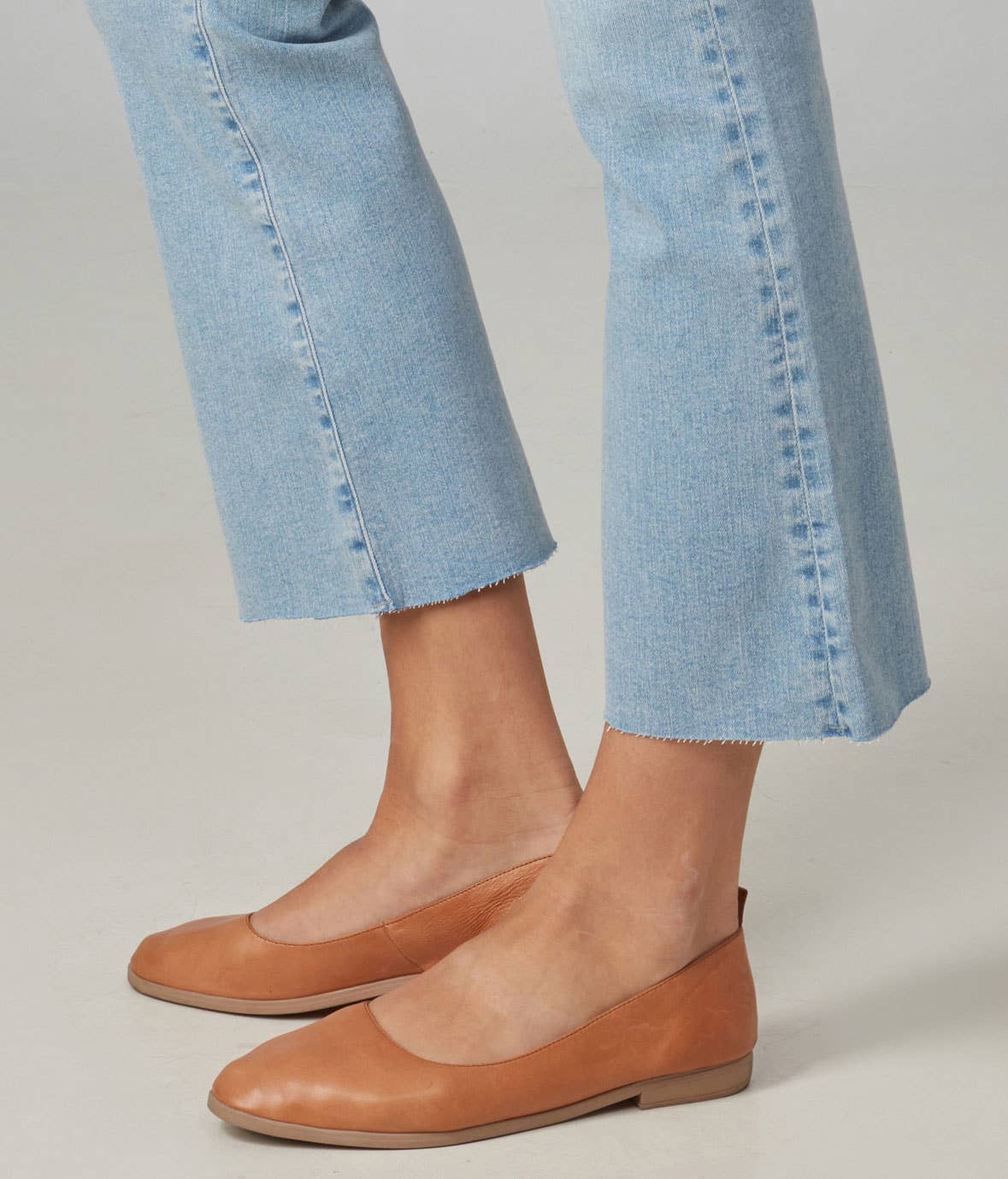 Billie Bootcut Jean in Light Wash
