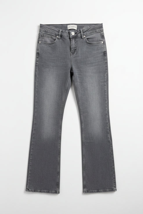 Billie-Washed Iron 31”