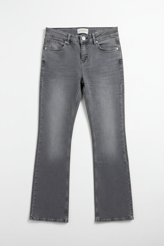 Billie-Washed Iron 31”