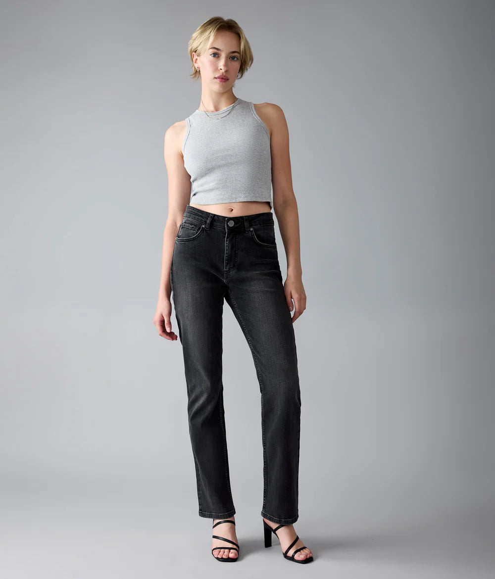 Denver Straight Leg in Faded Black Jean