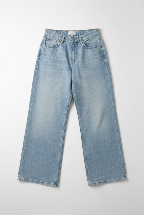 Colette Jean en Bleu Fantaisie