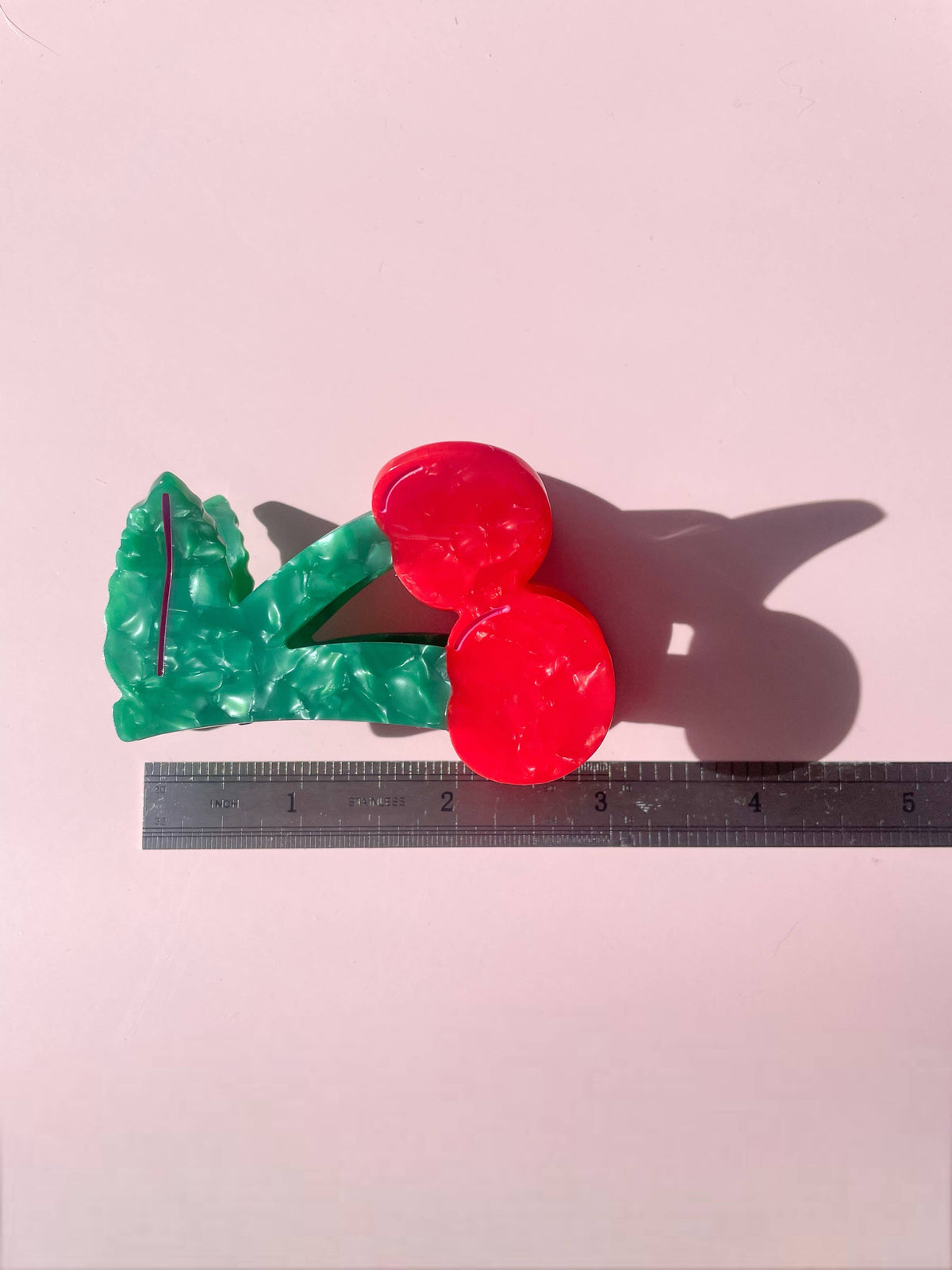 Cherry Claw Clip // Cellulose Acetate 