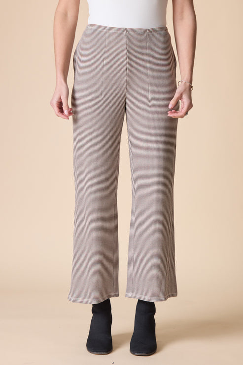 Opposites Attract Easy Crop Pant