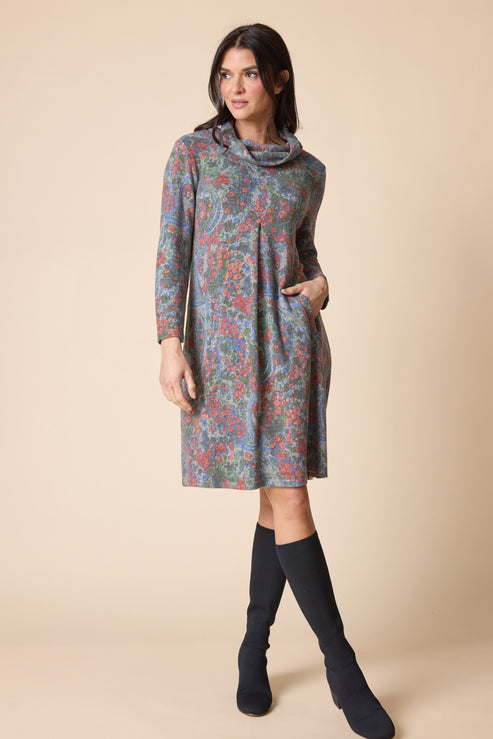 Robe en molleton à plis sur le devant
